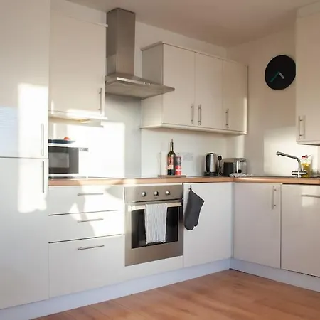 2 Bed 2 Bath With Canal View 더블린