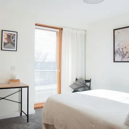 2 Bed 2 Bath With Canal View *