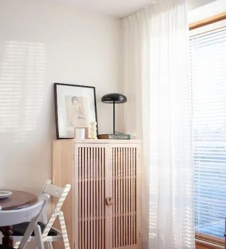 2 Bed 2 Bath With Canal View Appartamento *