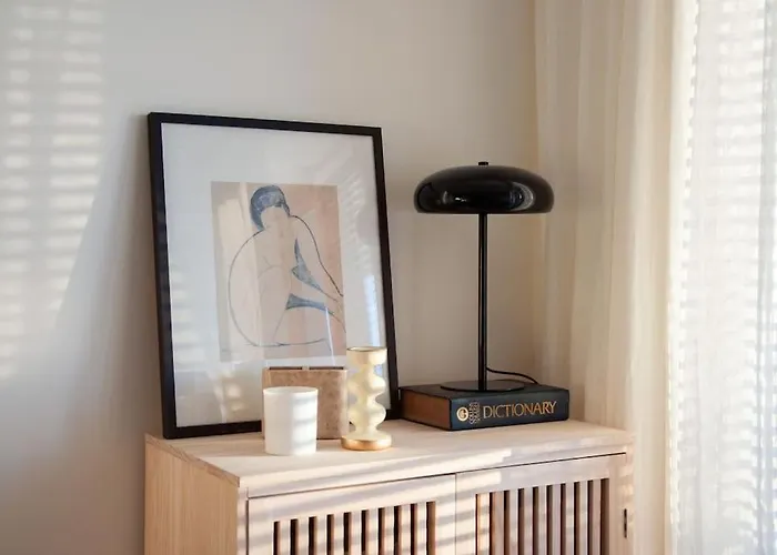 2 Bed 2 Bath With Canal View