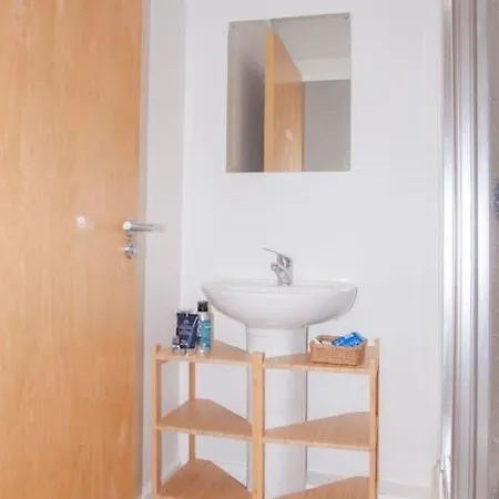 Apartmán 2 Bed 2 Bath With Canal View *